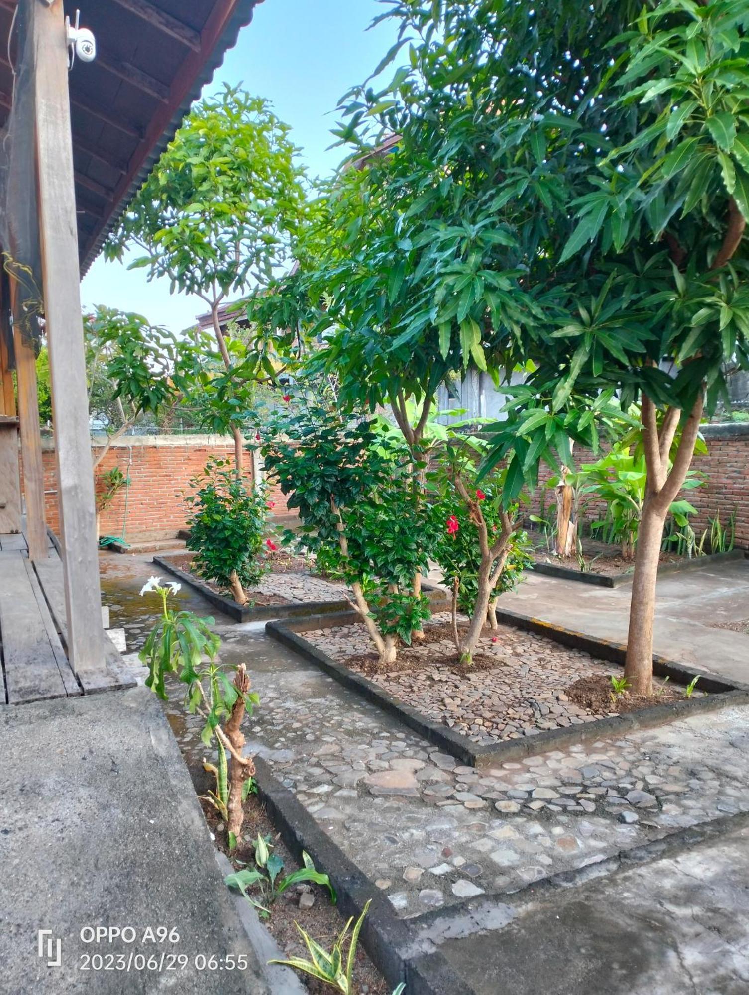 Lakey Peak Villa Tsubaki Huu Exterior photo